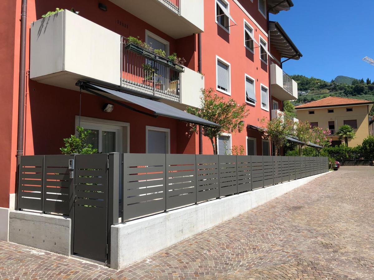 加尔达湖滨Residenza Ai Ferrari公寓 外观 照片